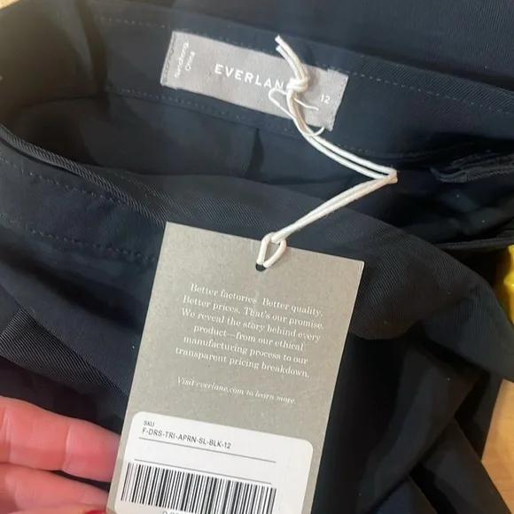 EverlanE NWT Black Button Down Spaghetti Strap Dress - Picture 3 of 3